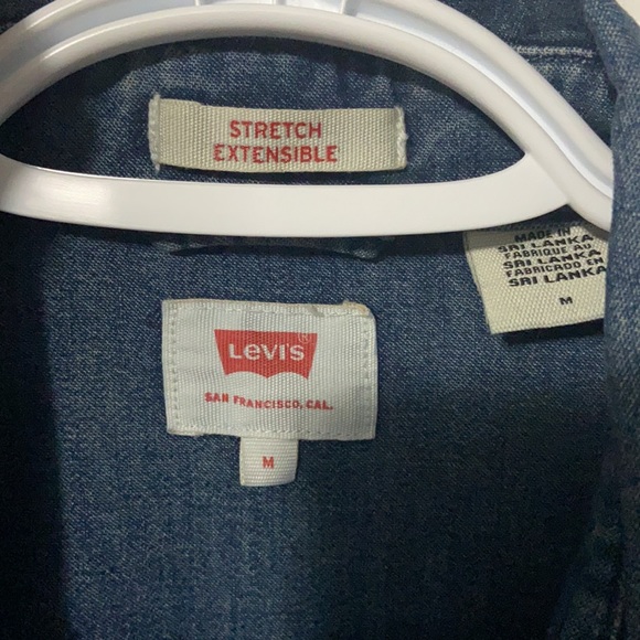 Levi’s denim button up - Picture 2 of 3